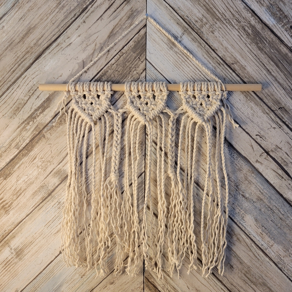 🆕️ 12x14 Boho Macrame Home Decor White Cream Woven Wall Hanging Triangle